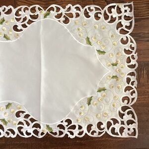 Cream Holly Berry Table Runner